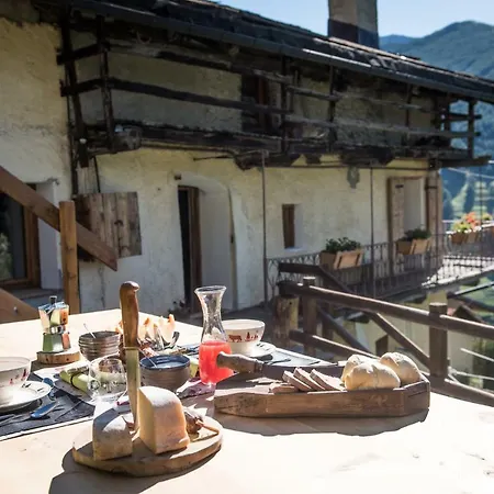 Lous Escartoun Гостевой дом Праджелато